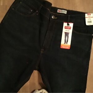 Wrangler 40 x 32 taper, new with tags